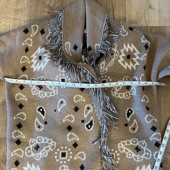 BNWT western paisley sweater cardigan - Picture 5 of 6